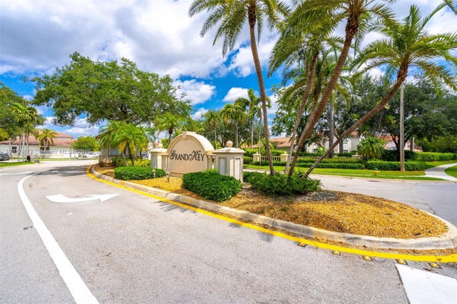 2 of 41 - 18801 Sw 25th Ct, Miramar, FL