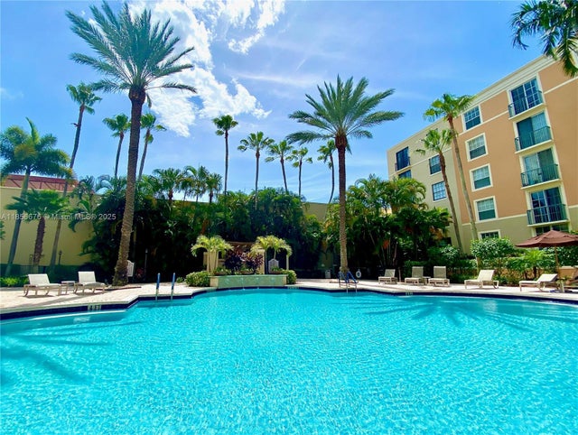 4 of 22 - 651 Okeechobee Blvd 1002, West Palm Beach, FL