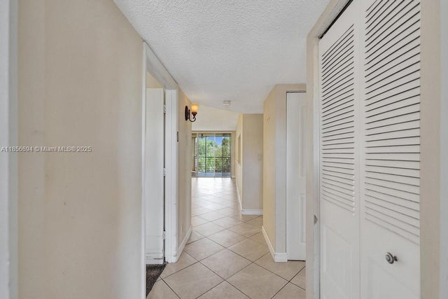 4 of 40 - 9520 Seagrape Dr 306, Davie, FL