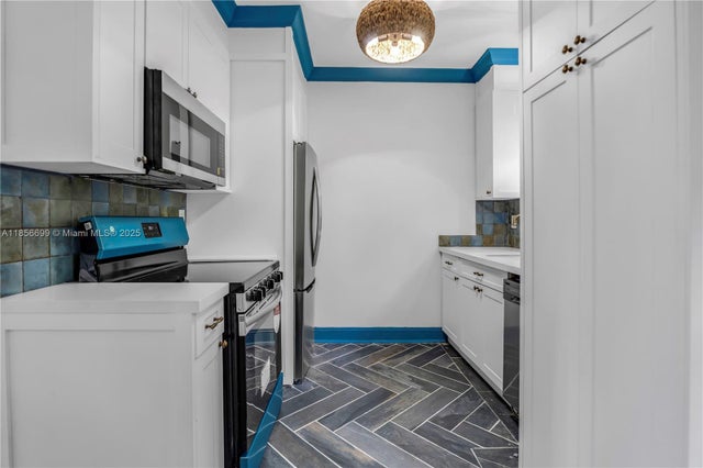 5 of 25 - 929 16th Street 929, Miami Beach, FL
