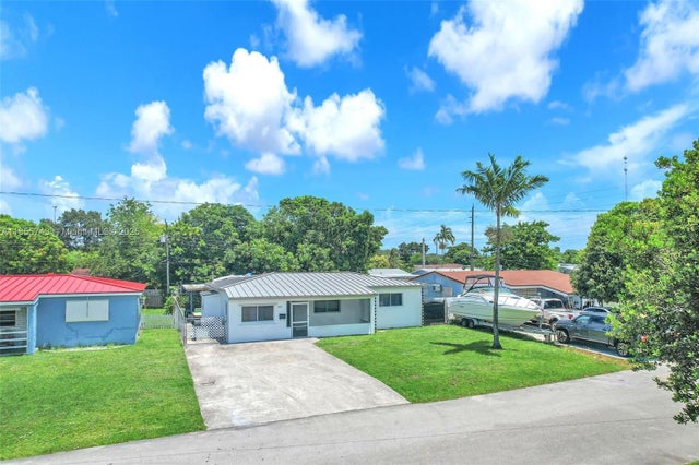 5 of 49 - 3241 Sw 66th Ave, Miramar, FL