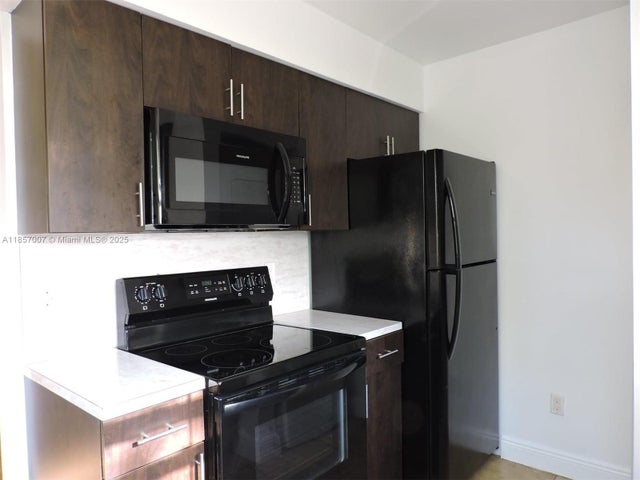 5 of 12 - 1331 S Franklin Ave 1331e, Homestead, FL