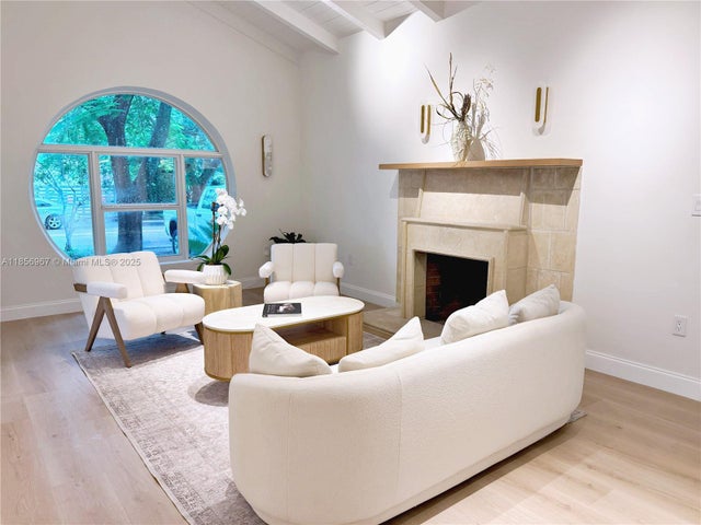 775 Ne 76th St, Miami