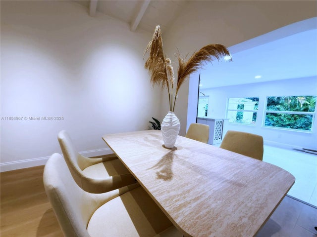 5 of 31 - 775 Ne 76th St, Miami, FL