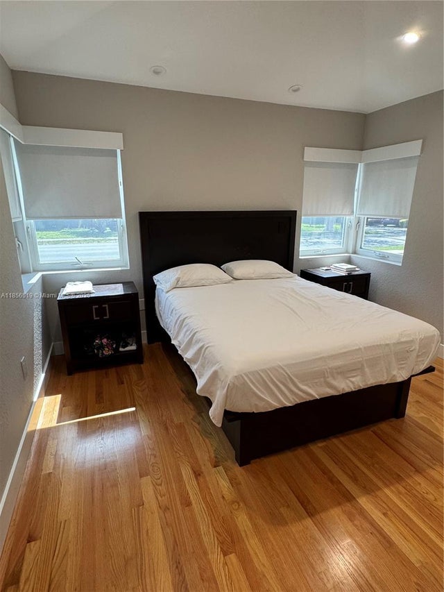5 of 41 - 520 N 26th Ave , N., Hollywood, FL