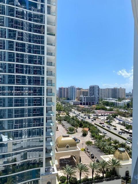 5 of 22 - 18001 Collins Ave 811, Sunny Isles Beach, FL