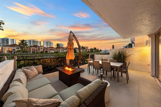 1 of 43 - 3754 Ne 209th Ter, Aventura, FL