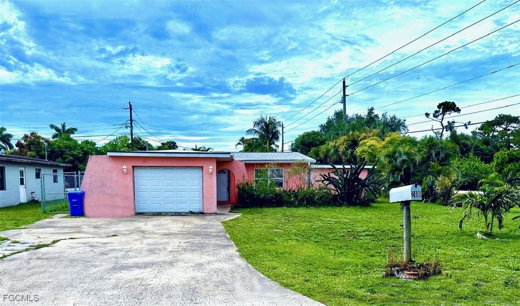 2400 Hunter Ter, FORT MYERS