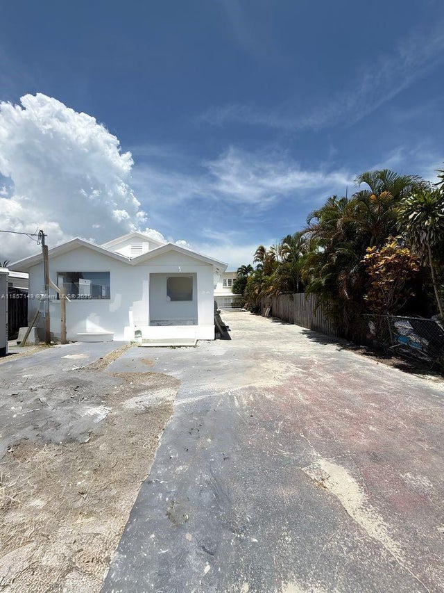 2 of 17 - 2235 Sw 15th St, Miami, FL