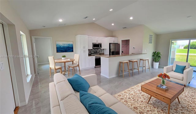3 of 9 - 9019 E Crow Cir, La Belle, FL