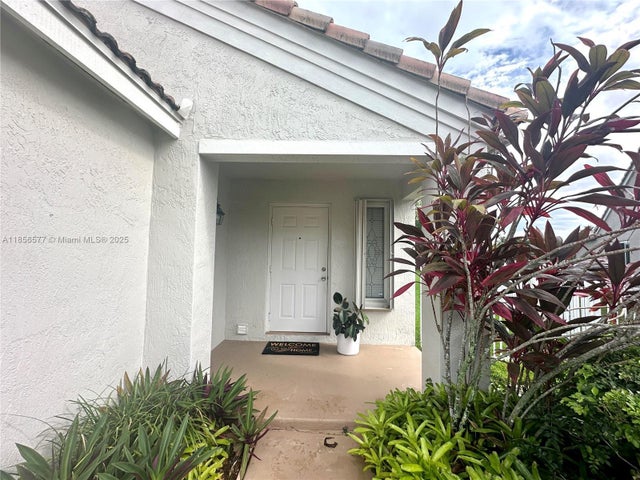 3 of 39 - 4370 Pine Ridge Ct, Weston, FL