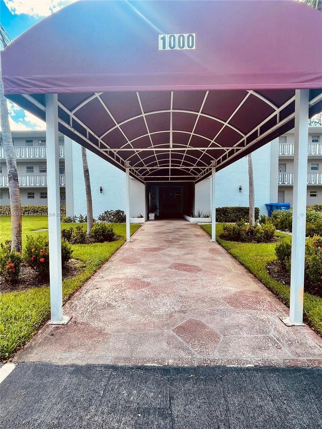 1 of 21 - 1000 Hillcrest Ct. 111, Hollywood, FL