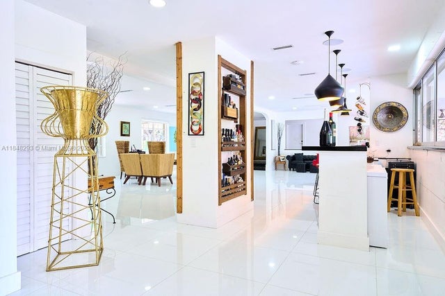 5 of 37 - 21601 Sw 154th Ave, Miami, FL