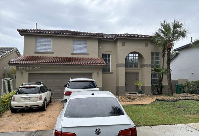 1 of 11 - 19131 Nw 89th Ct, Hialeah, FL