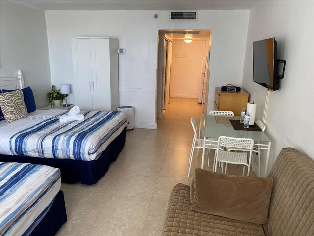 4 of 26 - 19201 Collins Ave 1030, Sunny Isles Beach, FL