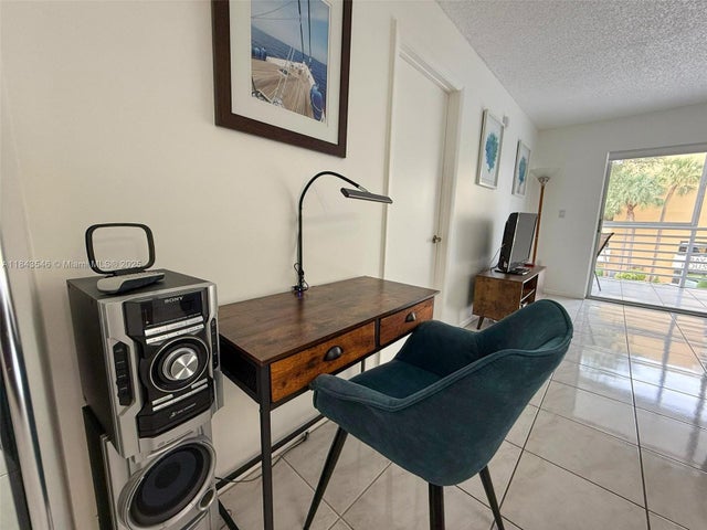 4 of 21 - 17801 N Bay Rd 302, Sunny Isles Beach, FL