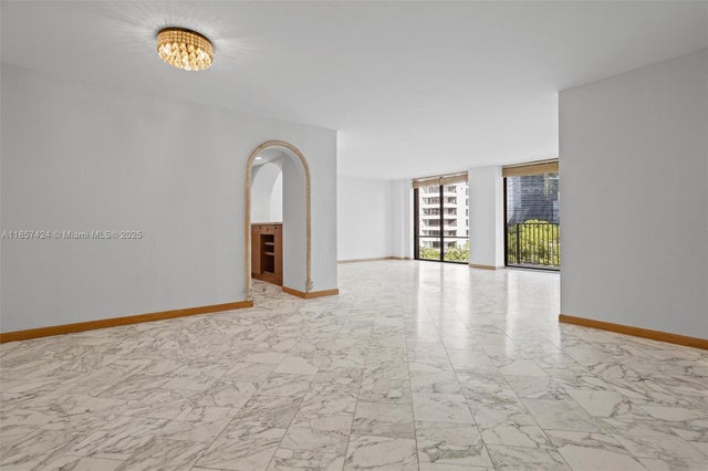 3 of 54 - 1450 Brickell Bay Dr 515, Miami, FL