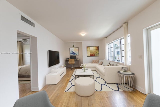 3 of 21 - 1130 Venetian Way 2b, Miami, FL