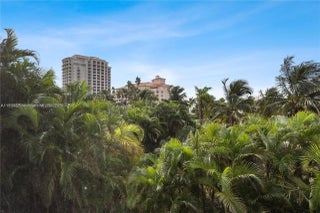 Photo of Listing #A11856829