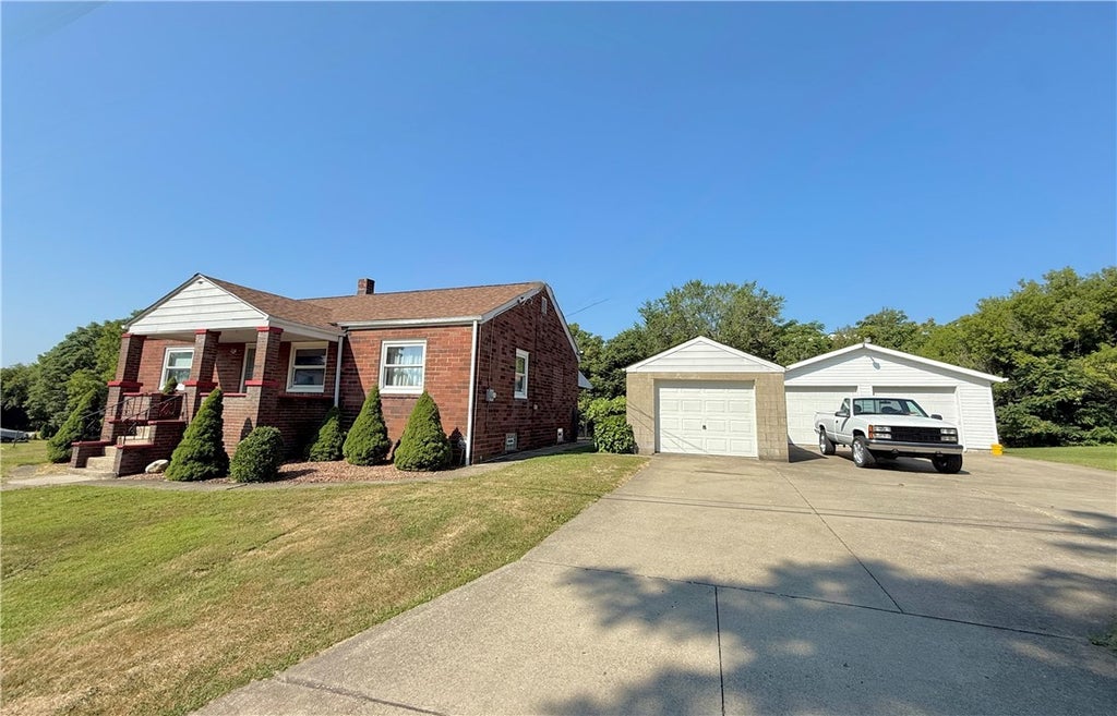 1111 Crowe Street, Shenango