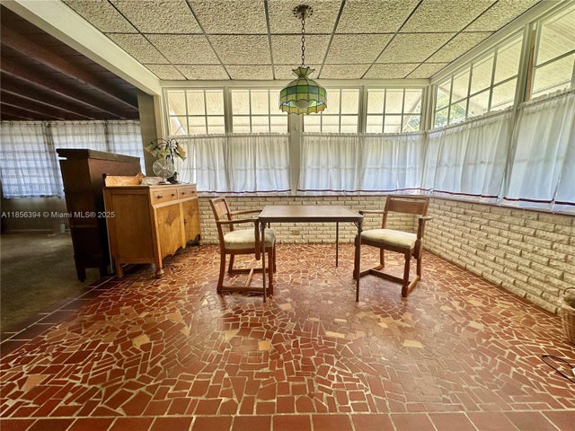 4 of 23 - 845 Ne 127th St, North Miami, FL