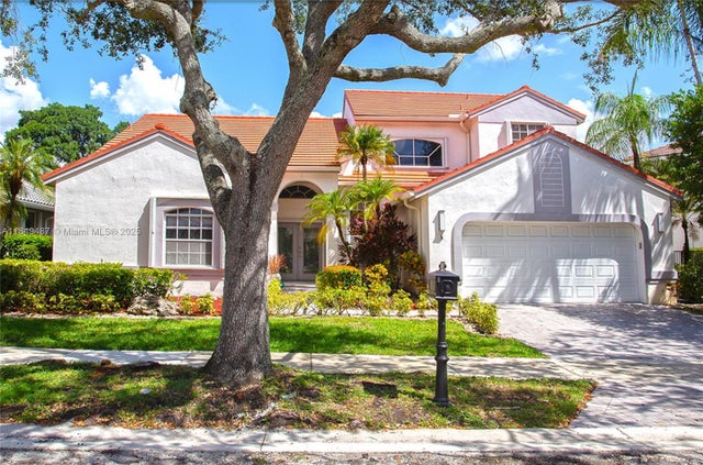 3 of 68 - 2613 Oakbrook Dr, Weston, FL