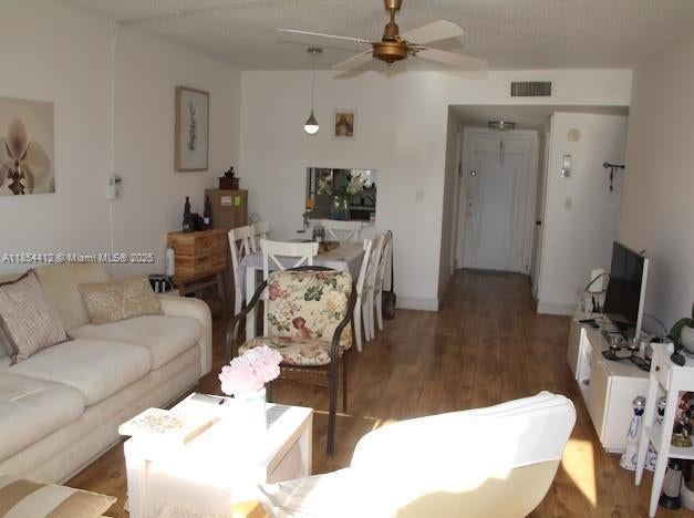 3 of 45 - 8000 N Sunrise Lakes Dr 309, Sunrise, FL