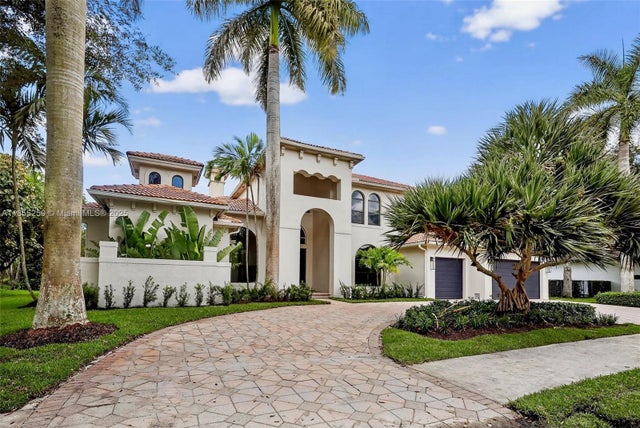 3303 W Stonebrook Cir, Davie