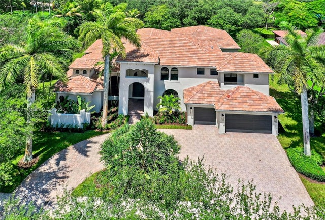 1 of 77 - 3303 W Stonebrook Cir, Davie, FL