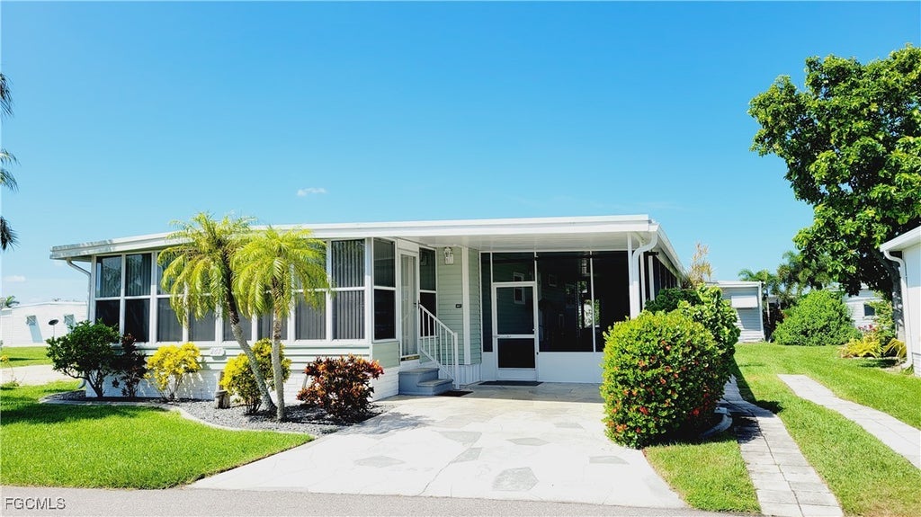 267 Shoreland Dr, FORT MYERS