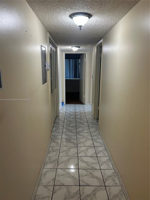 4 of 9 - 1940 Nw 119th St 803, Miami, FL