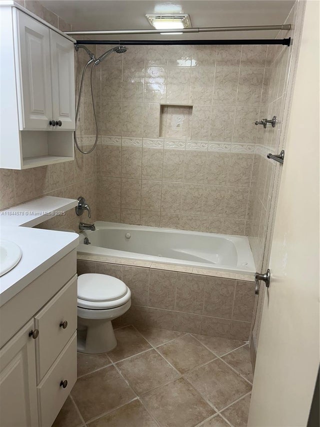 5 of 9 - 1940 Nw 119th St 803, Miami, FL