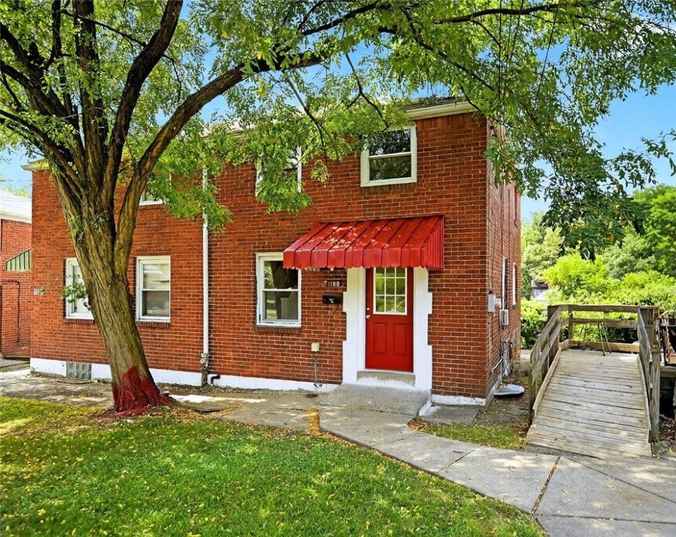 1188 New Hampshire Street, Brighton Heights