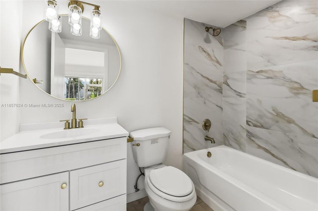 3 of 21 - 447 Saxony J 447, Delray Beach, FL