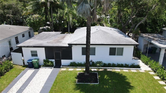 5 of 51 - 270 Ne 162nd St, Miami, FL