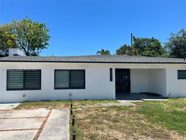 1 of 16 - 18441 Ne 21st Ave, North Miami Beach, FL