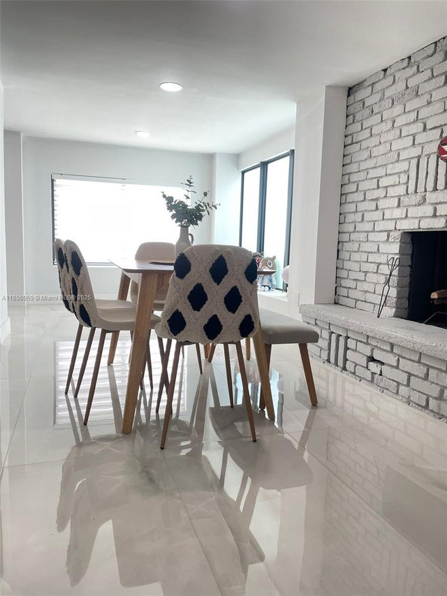 5 of 16 - 18441 Ne 21st Ave, North Miami Beach, FL