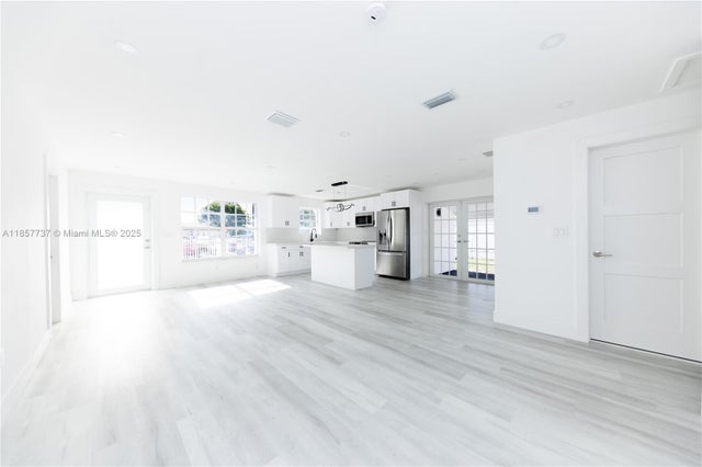 3 of 24 - 18611 Nw 28th Pl, Miami Gardens, FL