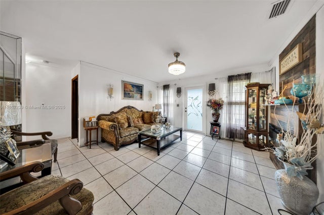 5 of 23 - 20415 Sw 114th Ct, Miami, FL