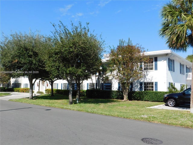 1 of 31 - 2171 Ne 66th St 801, Fort Lauderdale, FL