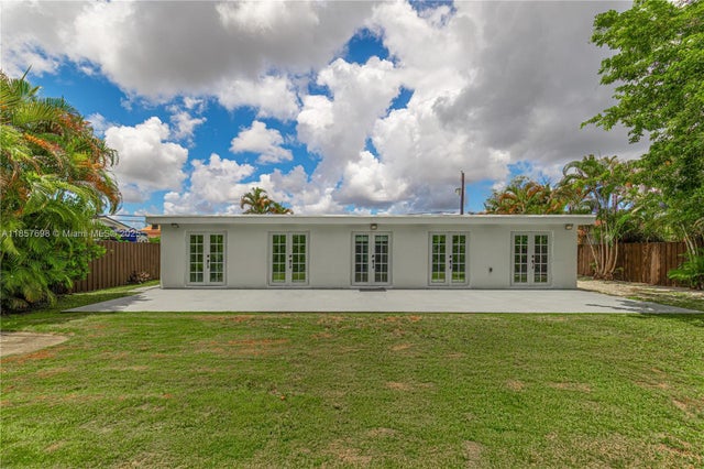 2 of 46 - 925 Sw 94th Ave, Miami, FL