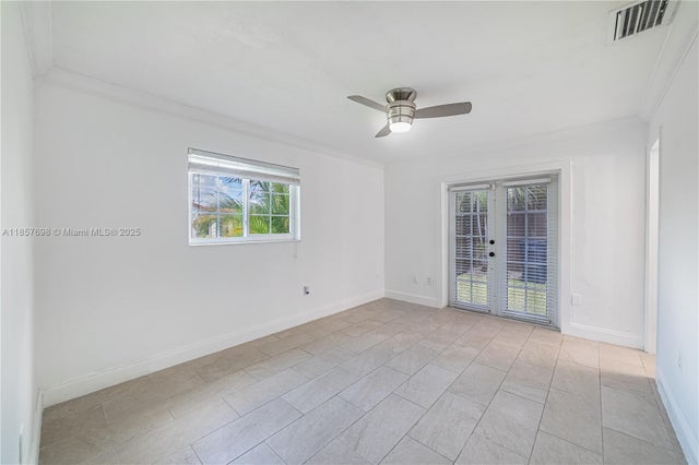 4 of 46 - 925 Sw 94th Ave, Miami, FL