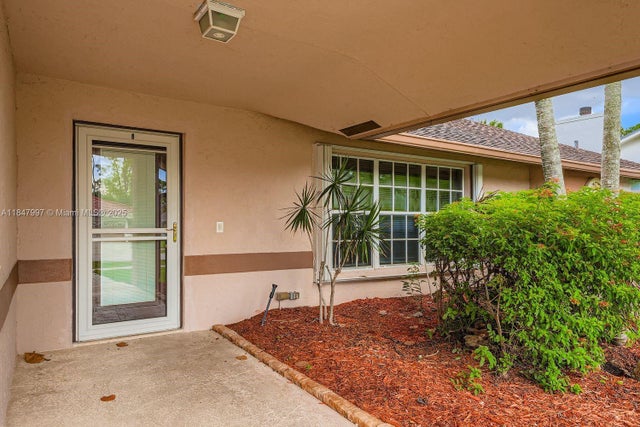5 of 28 - 836 Blueberry Dr, Wellington, FL