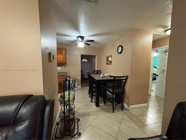 3 of 5 - 6461 Park St, Hollywood, FL