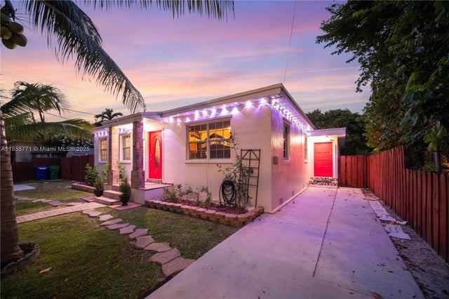 3 of 33 - 3715 Sw 29th St, Miami, FL
