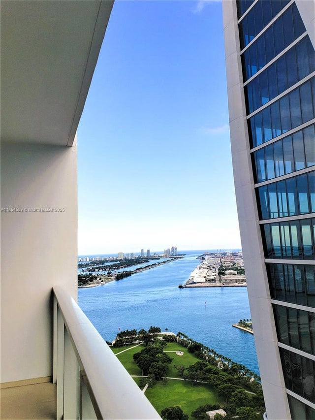 1 of 82 - 1040 Biscayne Blvd 3508, Miami, FL