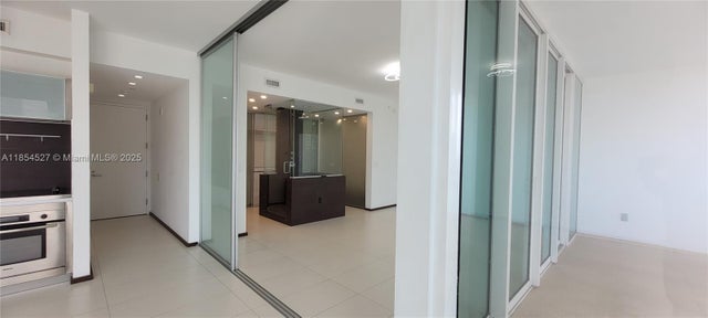 4 of 82 - 1040 Biscayne Blvd 3508, Miami, FL