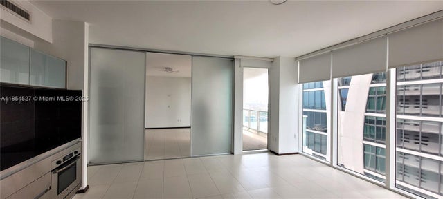 5 of 82 - 1040 Biscayne Blvd 3508, Miami, FL