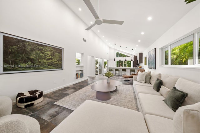 2 of 71 - 1090 Ne 92nd St, Miami Shores, FL