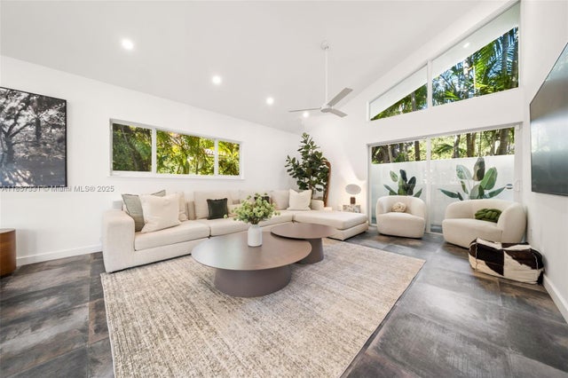 3 of 71 - 1090 Ne 92nd St, Miami Shores, FL